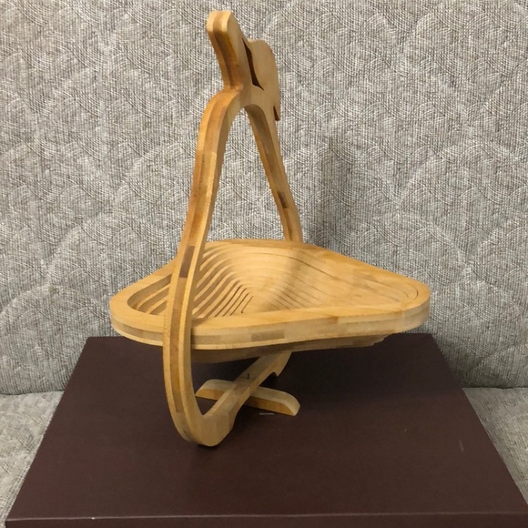 HAND MADE WOOD DECORATION - Picture 3 of 9